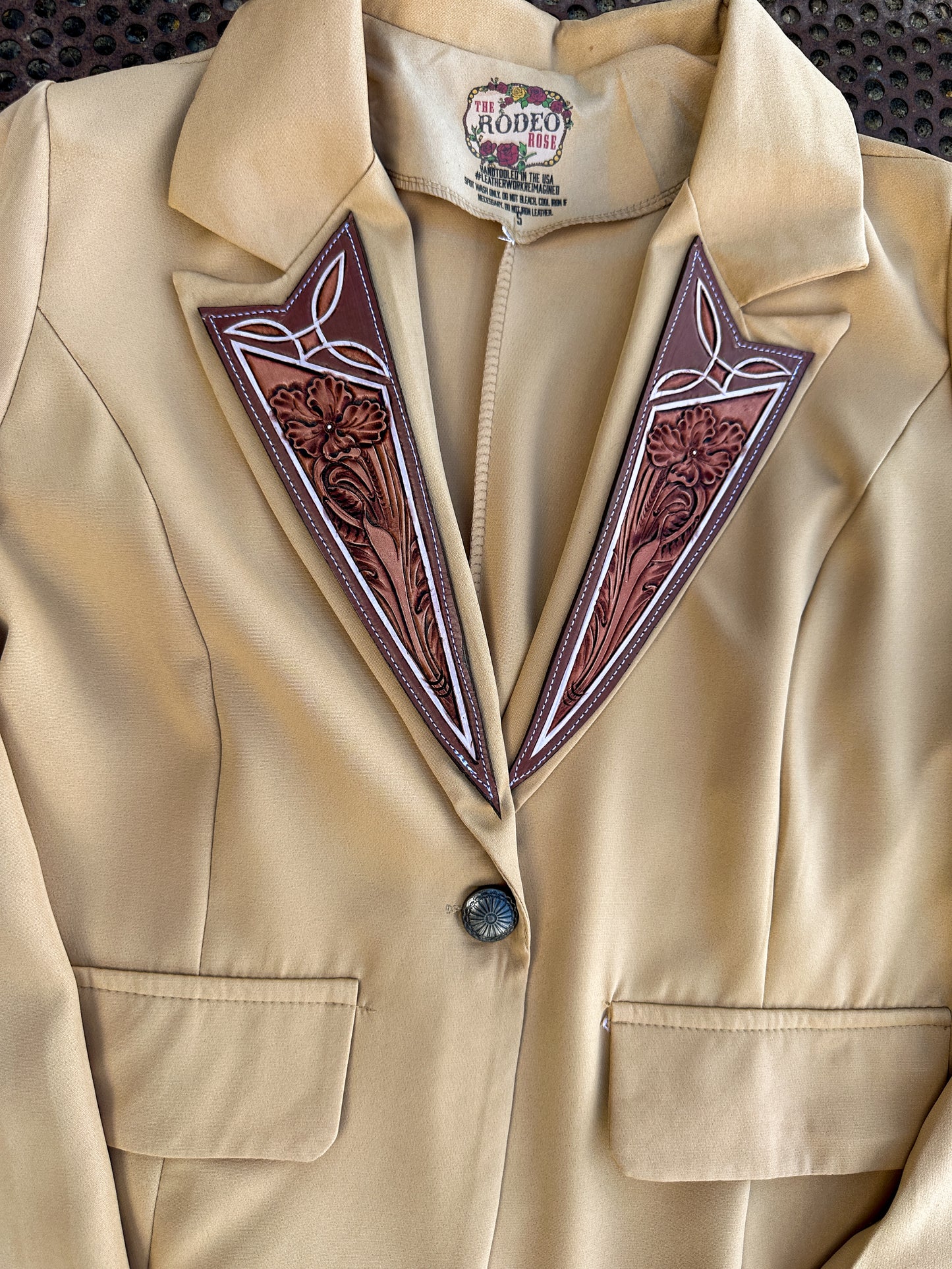 Arrow hand tooled lapel blazer in tan