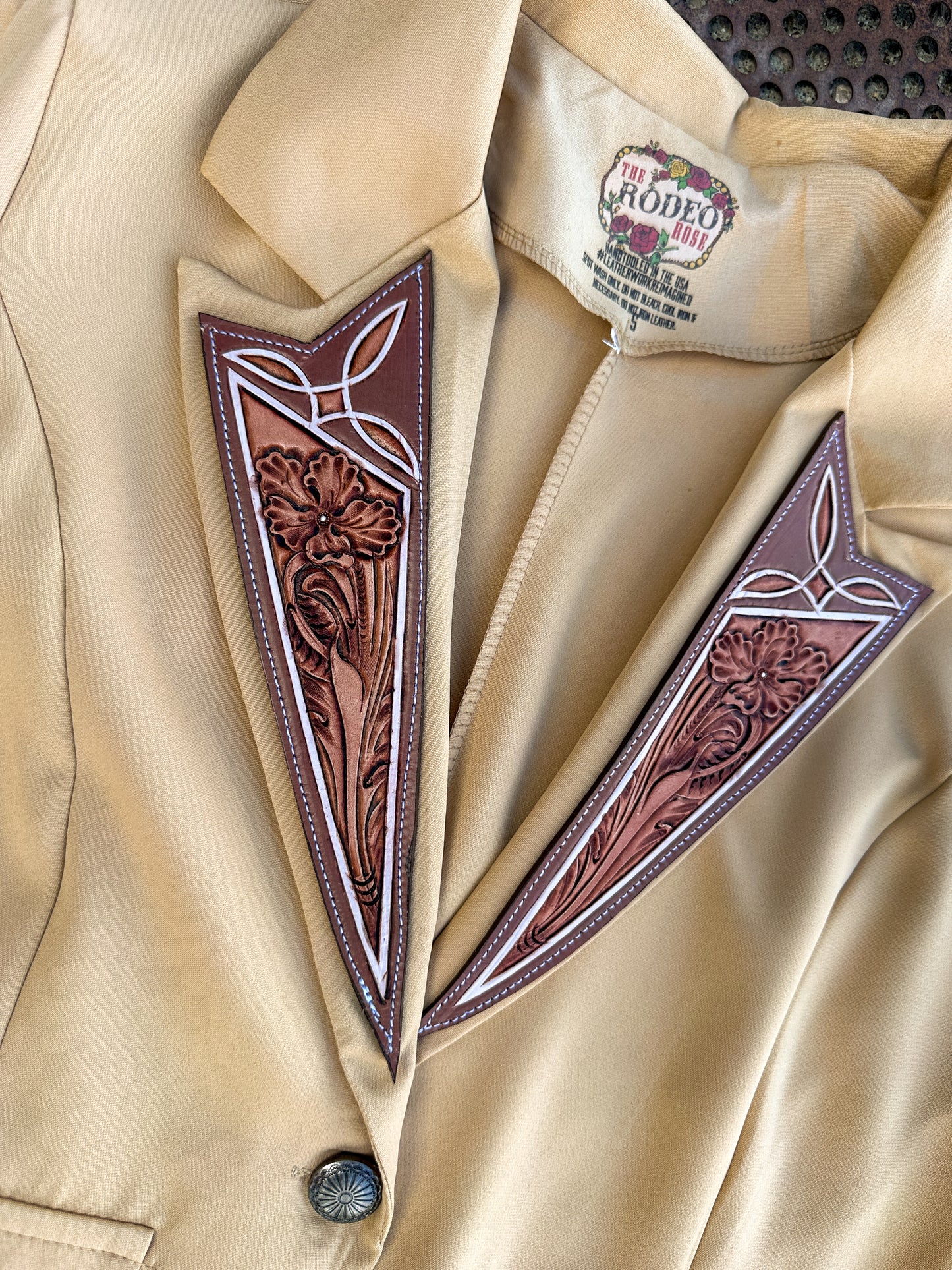 Arrow hand tooled lapel blazer in tan